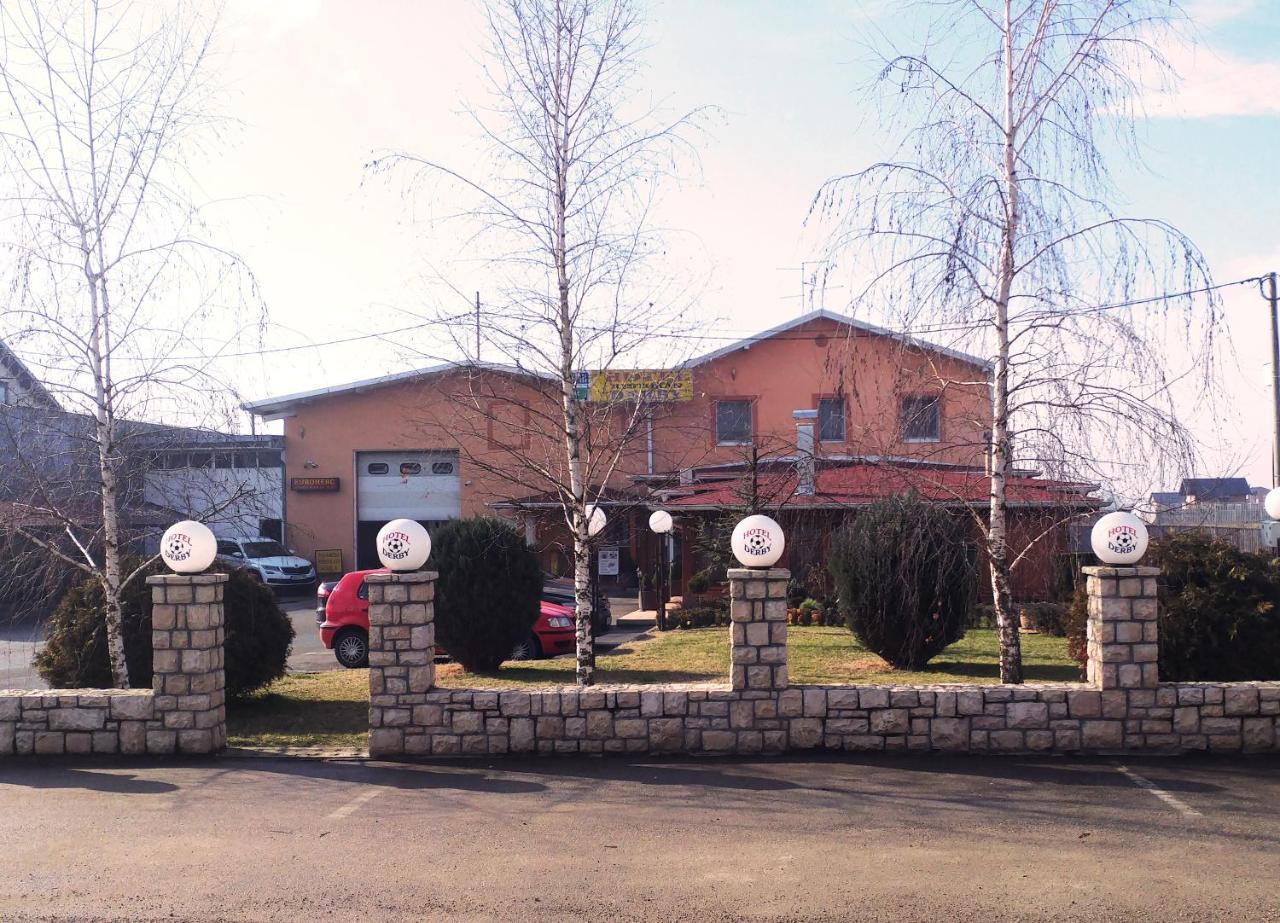 Hotel Derby Orašje Exterior foto